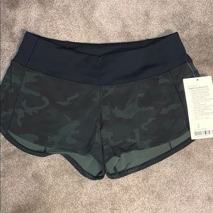 Lululemon speed up short size 4 camo